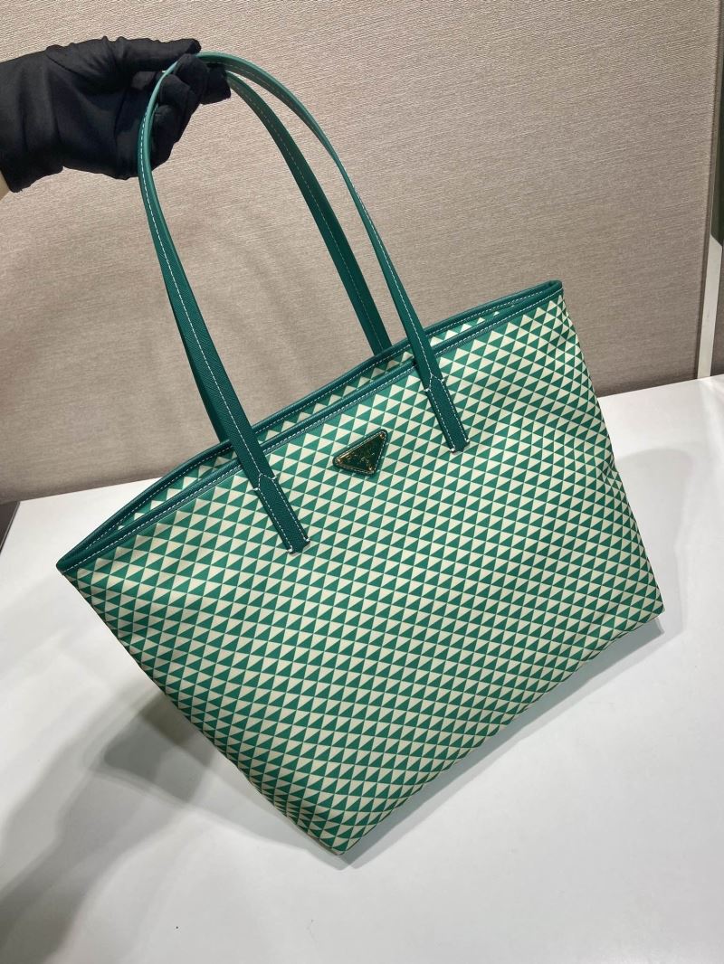 Pra*a tote bags